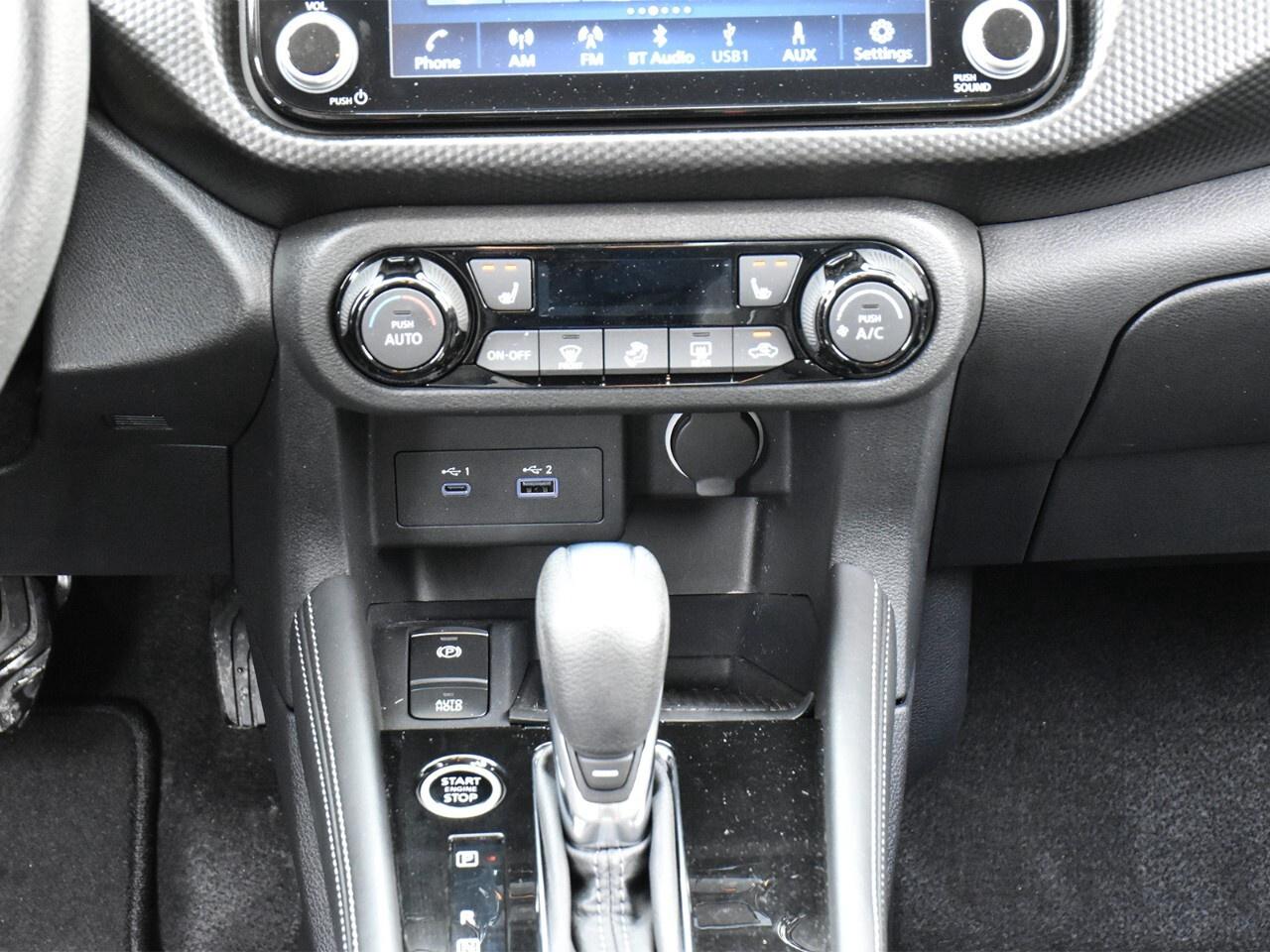 2023 Nissan Kicks SV FWD, APPLE CARPLAY, REMOTE START Photo