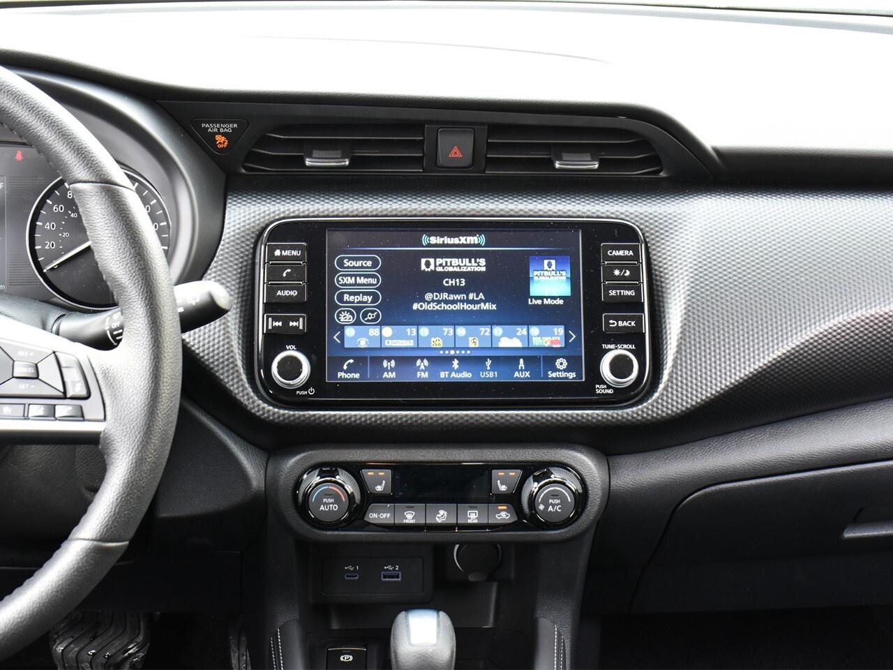 2023 Nissan Kicks SV FWD, APPLE CARPLAY, REMOTE START Photo