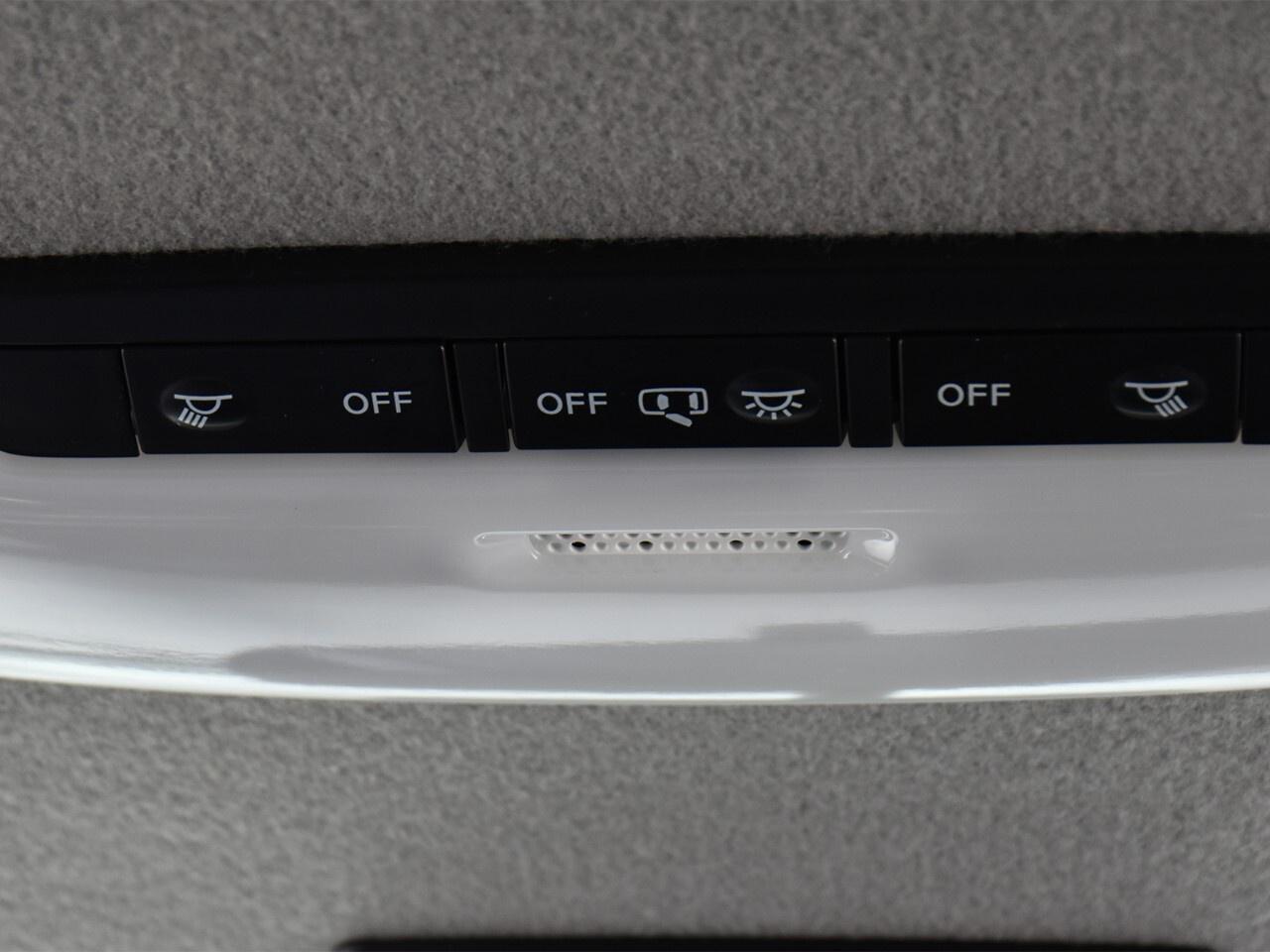 2023 Nissan Kicks SV FWD, APPLE CARPLAY, REMOTE START Photo