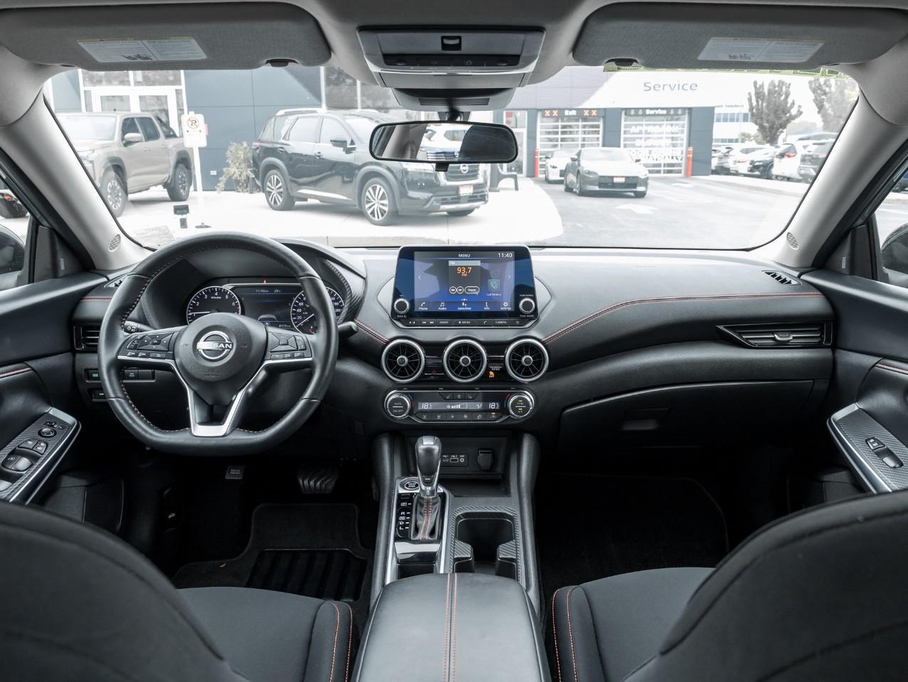 2024 Nissan Sentra SR Photo