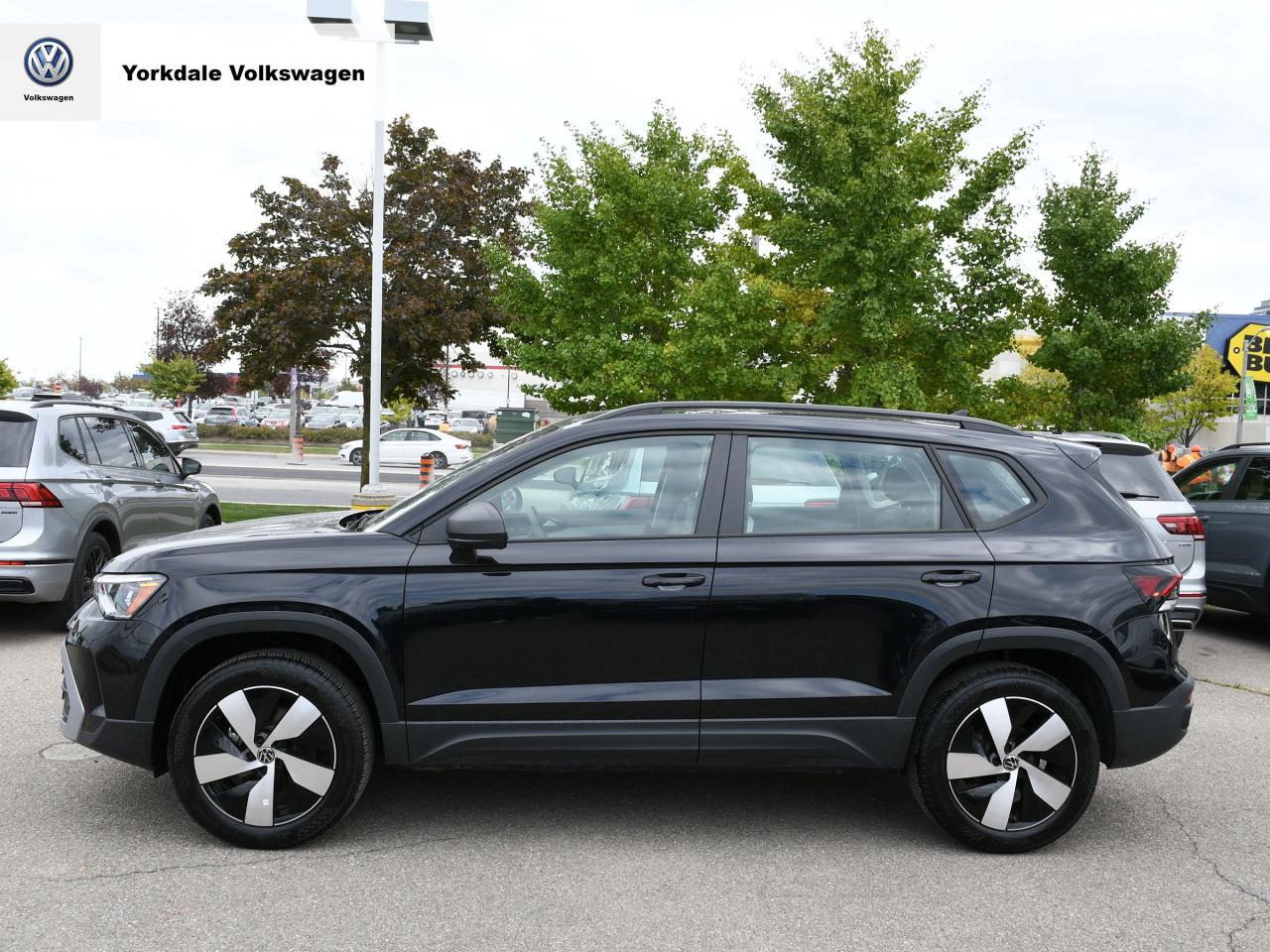2025 Volkswagen Taos  Photo2