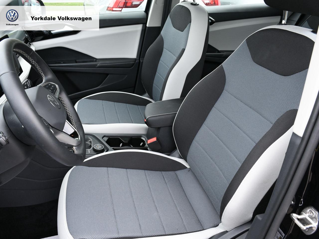 2025 Volkswagen Taos  Photo