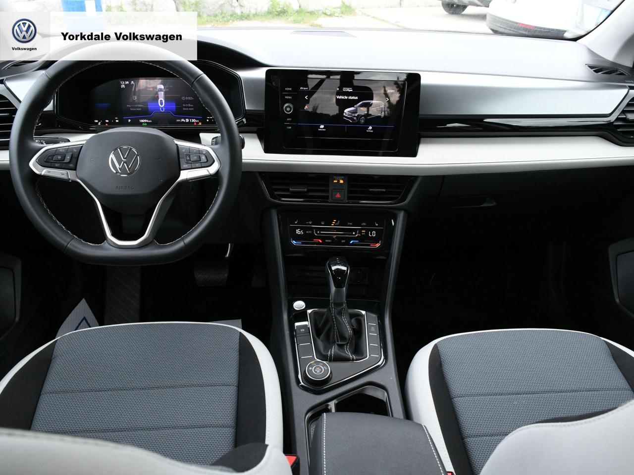 2025 Volkswagen Taos  Photo