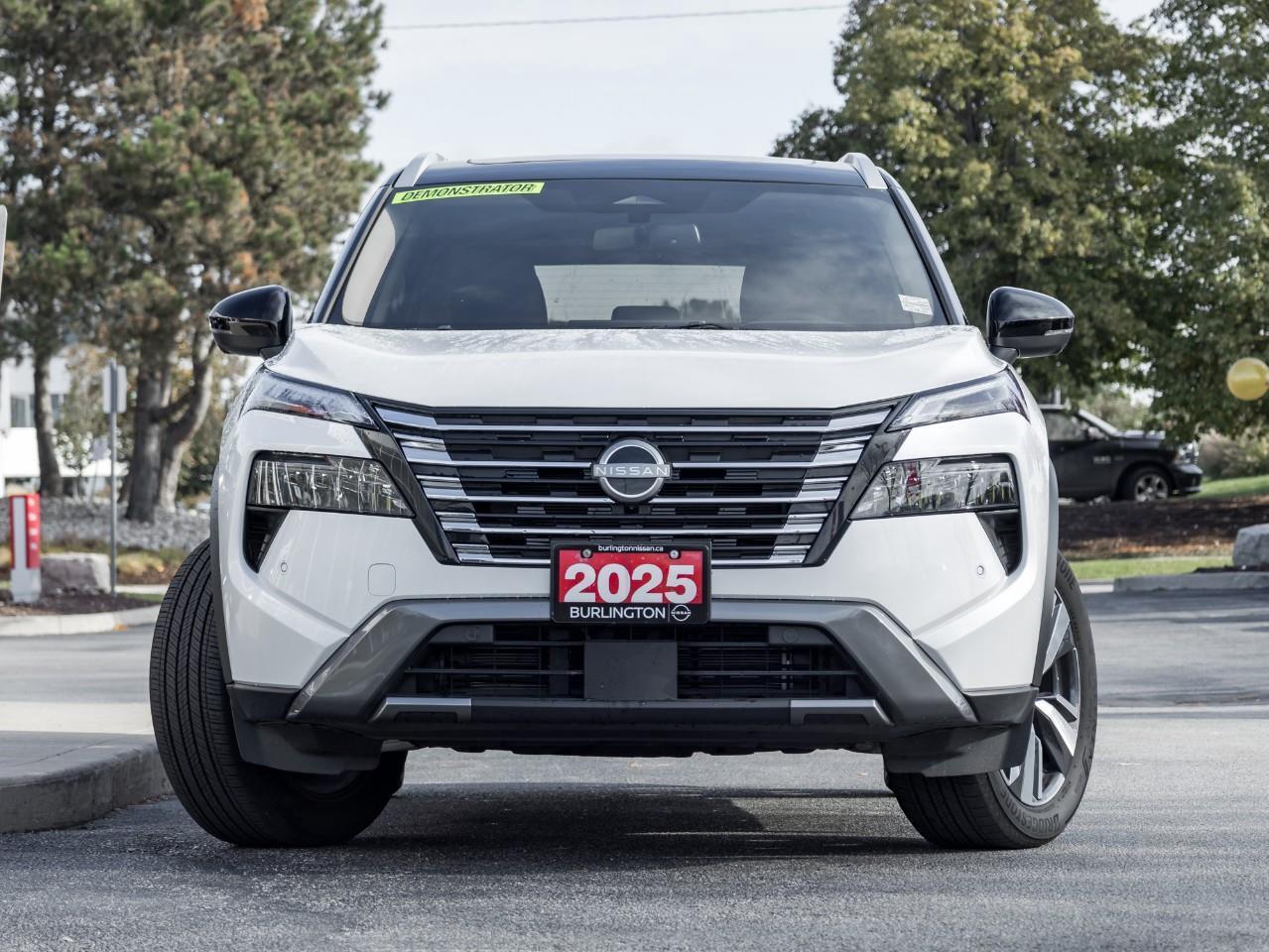 2025 Nissan Rogue SL Photo2