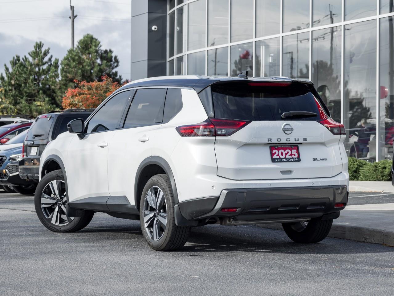 2025 Nissan Rogue SL Photo