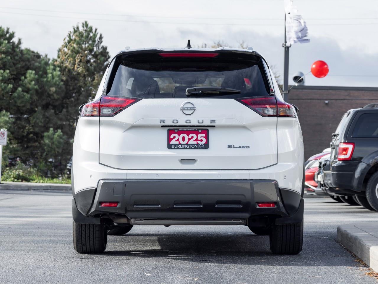 2025 Nissan Rogue SL Photo