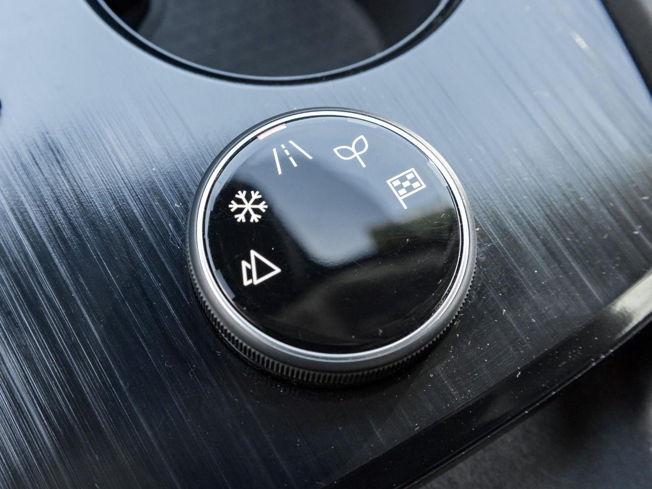 2025 Nissan Rogue SL Photo