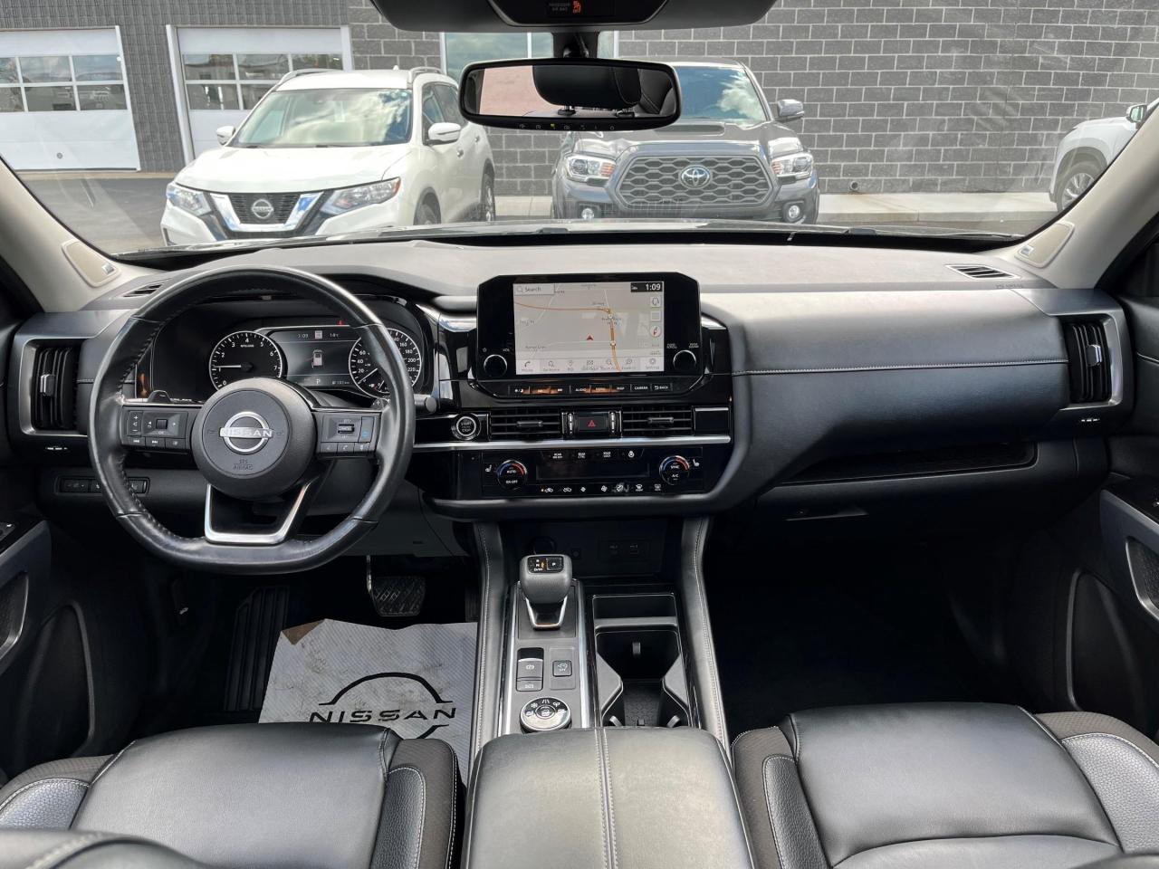 2022 Nissan Pathfinder SL PREMIUM 4WD Photo