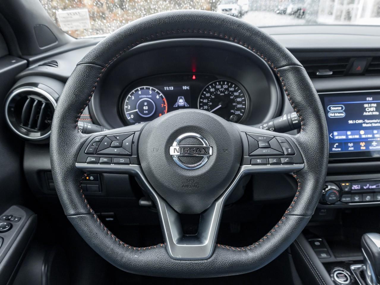 2021 Nissan Kicks SR Photo