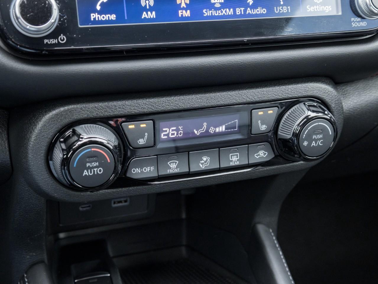 2021 Nissan Kicks SR Photo