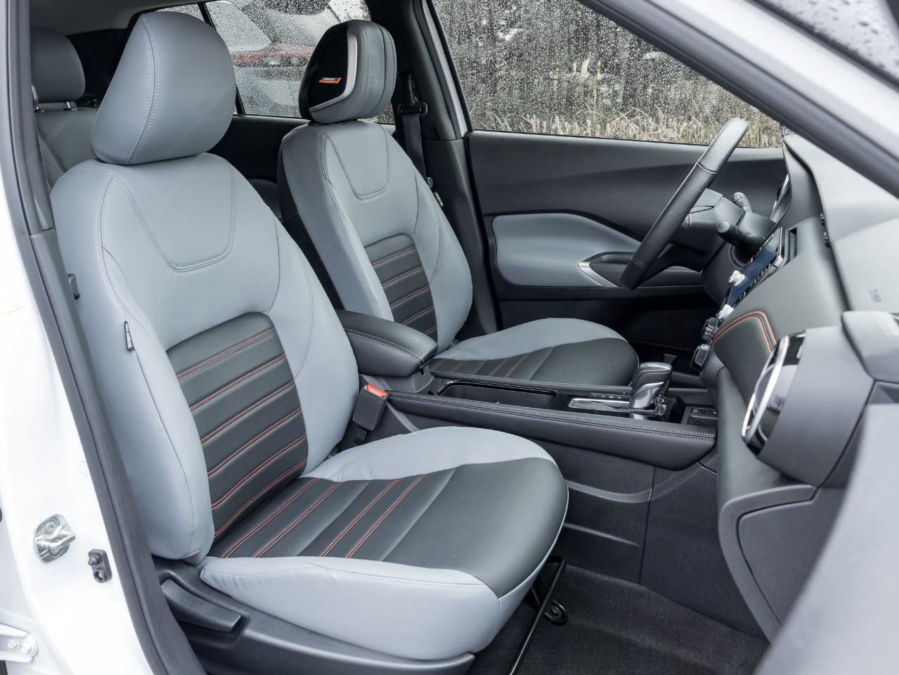 2021 Nissan Kicks SR Photo