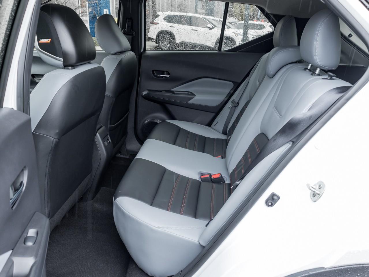 2021 Nissan Kicks SR Photo