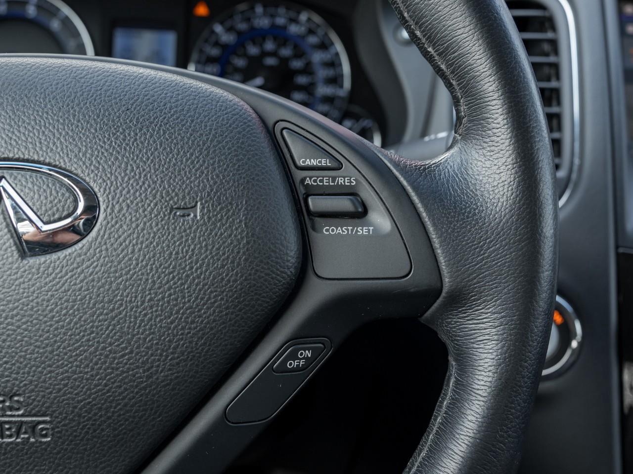 2017 Infiniti QX50 AWD, NEW TIRES AND BRAKES Photo