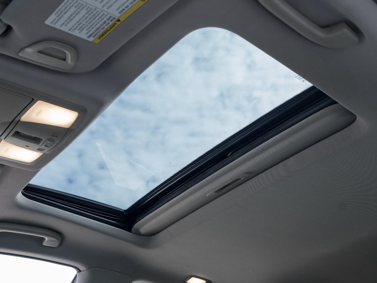 2017 Infiniti QX50 AWD, NEW TIRES AND BRAKES Photo