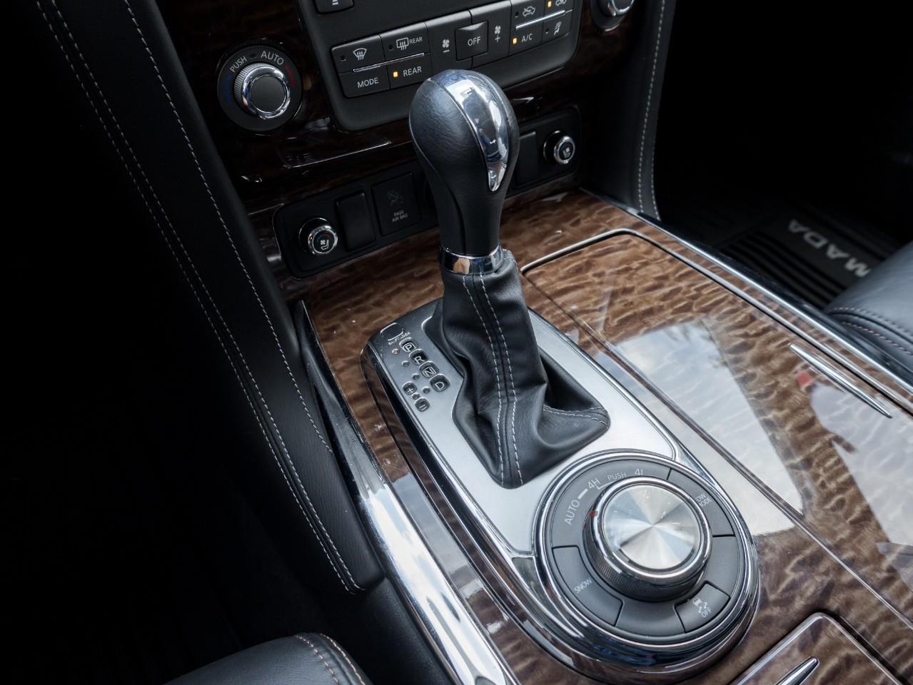 2020 Nissan Armada Platinum Photo