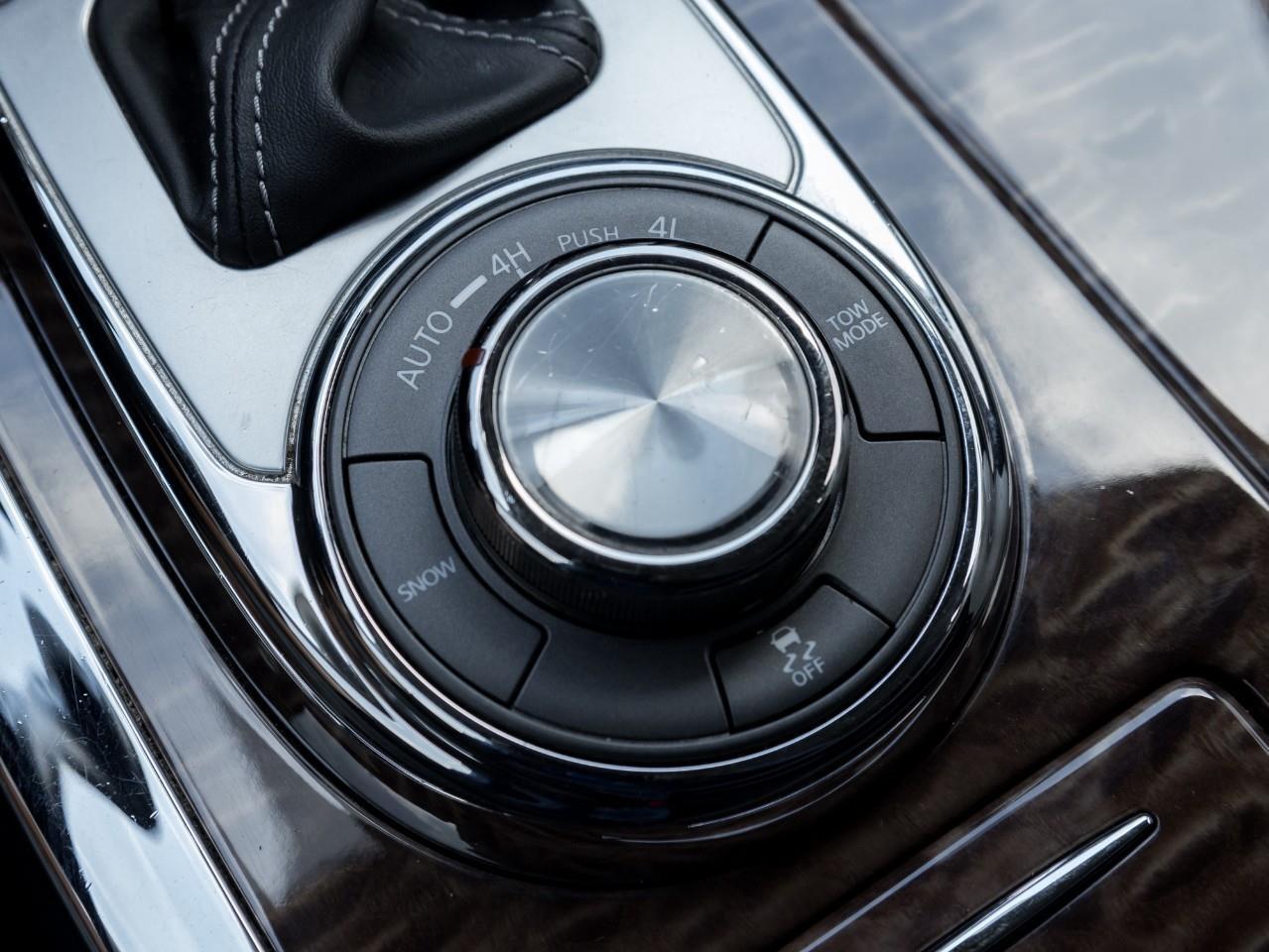 2020 Nissan Armada Platinum Photo