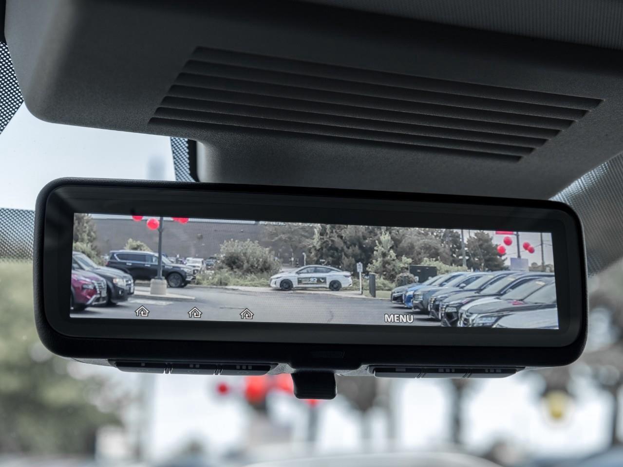 2020 Nissan Armada Platinum Photo