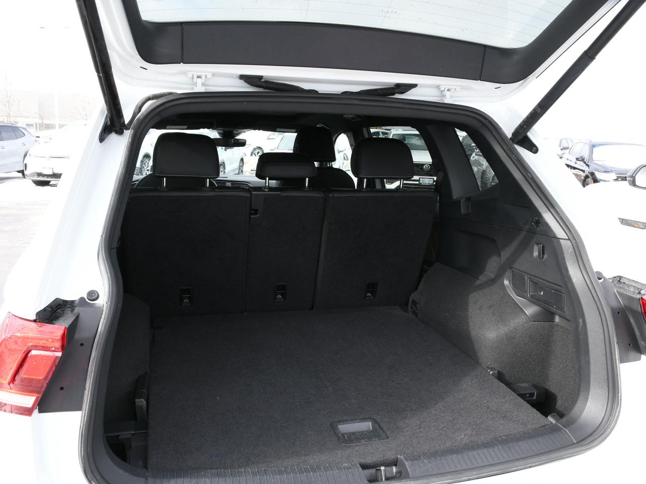 2024 Volkswagen Tiguan 4Motion Photo