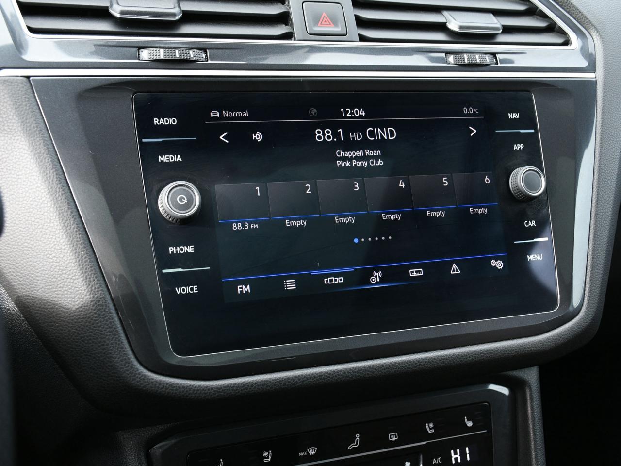 2024 Volkswagen Tiguan 4Motion Photo