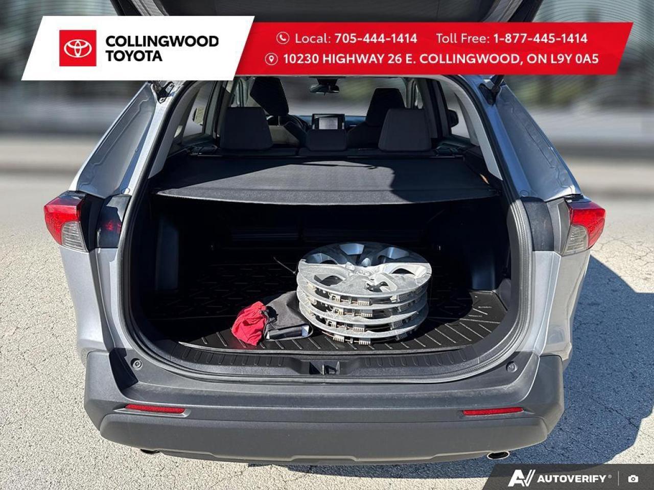 2021 Toyota RAV4 *ONE OWNER* LE* BUILT IN CANADA* Photo