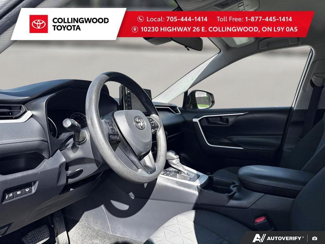 2021 Toyota RAV4 *ONE OWNER* LE* BUILT IN CANADA* Photo