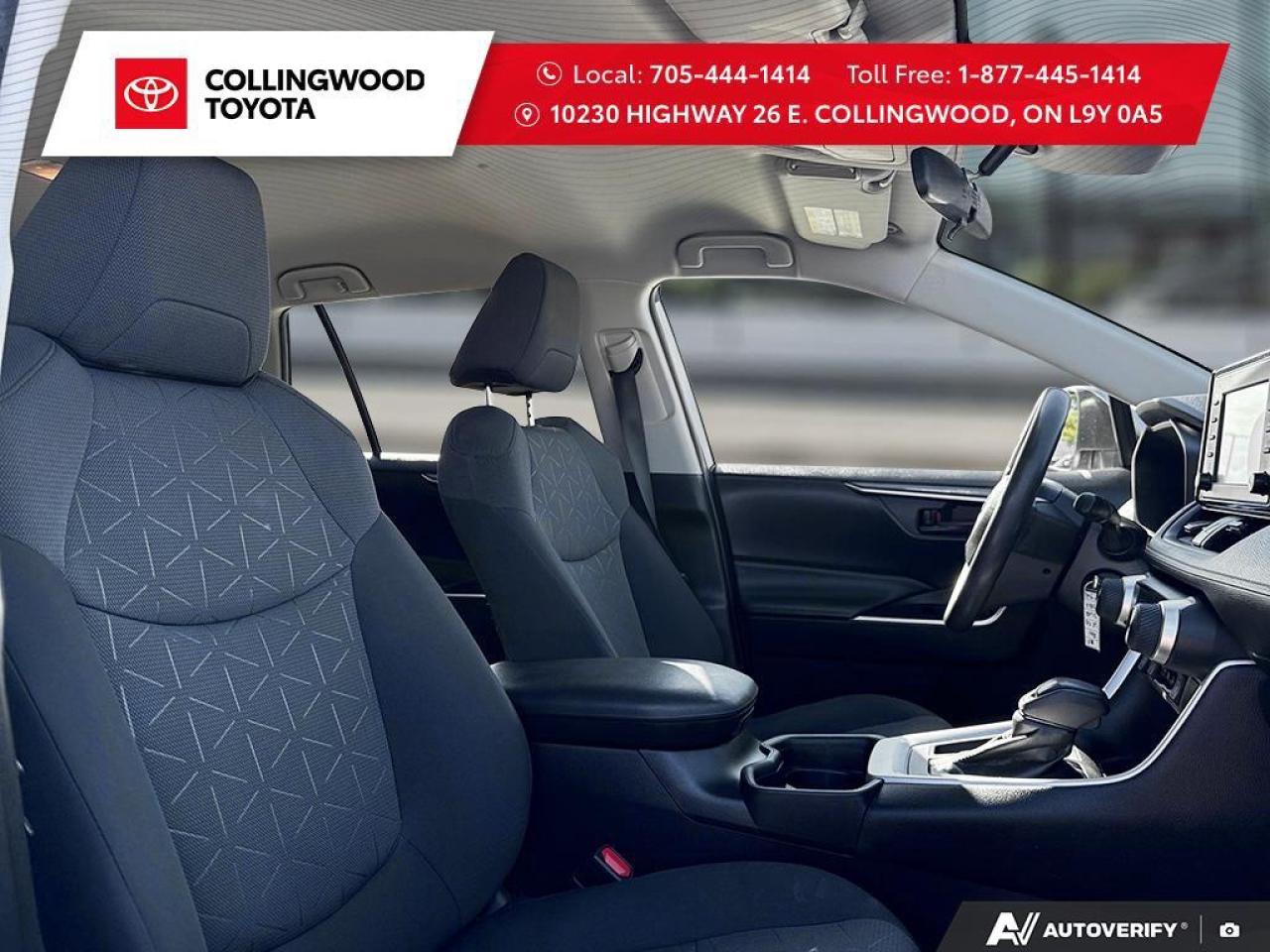 2021 Toyota RAV4 *ONE OWNER* LE* BUILT IN CANADA* Photo