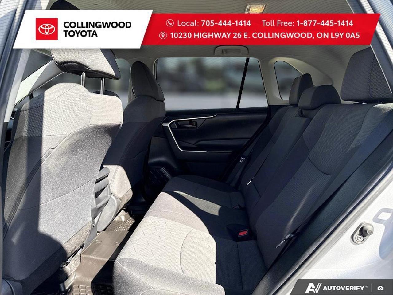 2021 Toyota RAV4 *ONE OWNER* LE* BUILT IN CANADA* Photo