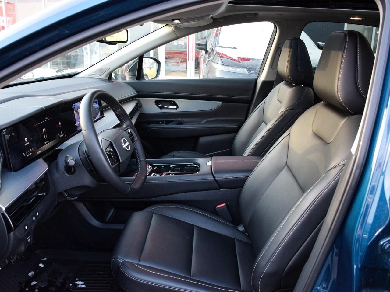 2025 Nissan Murano AWD SL, LOW KMS, LEATHER INTERIOR, APPLE CARPLAY Photo