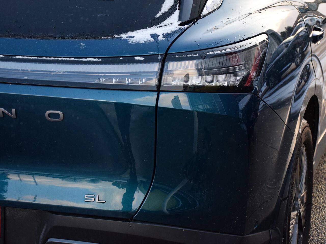 2025 Nissan Murano AWD SL, LOW KMS, LEATHER INTERIOR, APPLE CARPLAY Photo