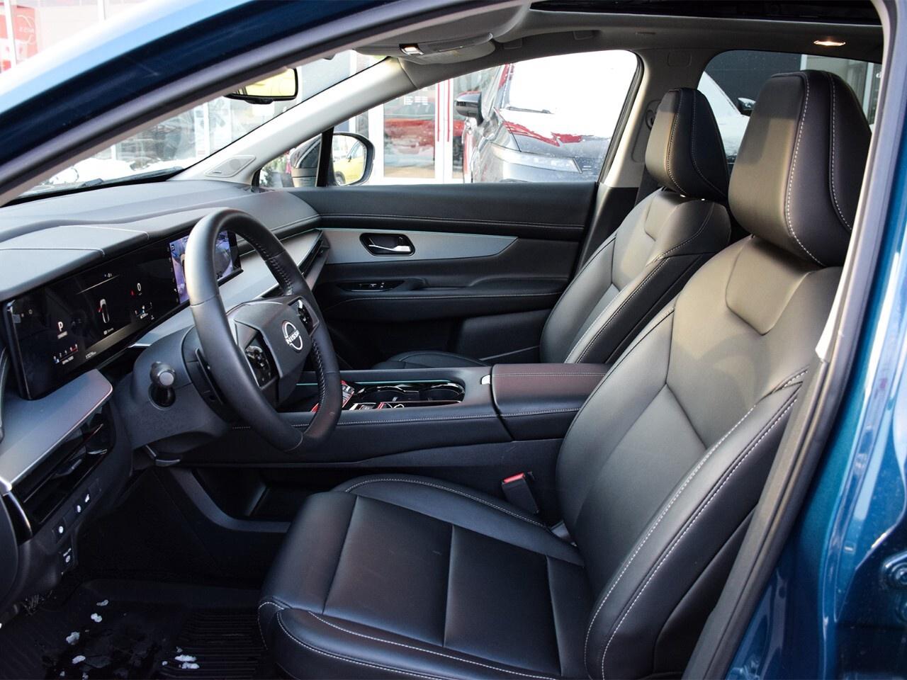 2025 Nissan Murano AWD SL, LOW KMS, LEATHER INTERIOR, APPLE CARPLAY Photo