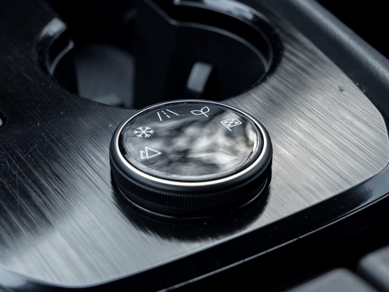 2022 Nissan Rogue SV Photo