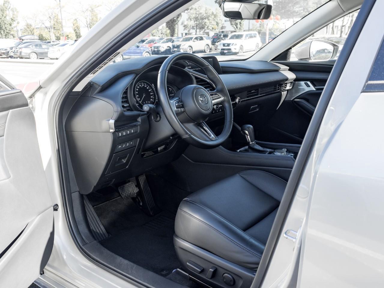 2022 Mazda MAZDA3 GT Photo