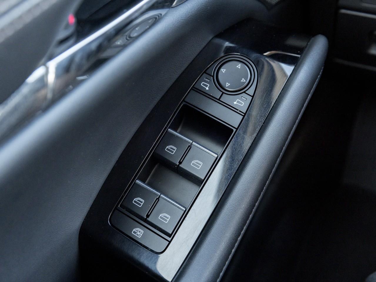 2022 Mazda MAZDA3 GT Photo