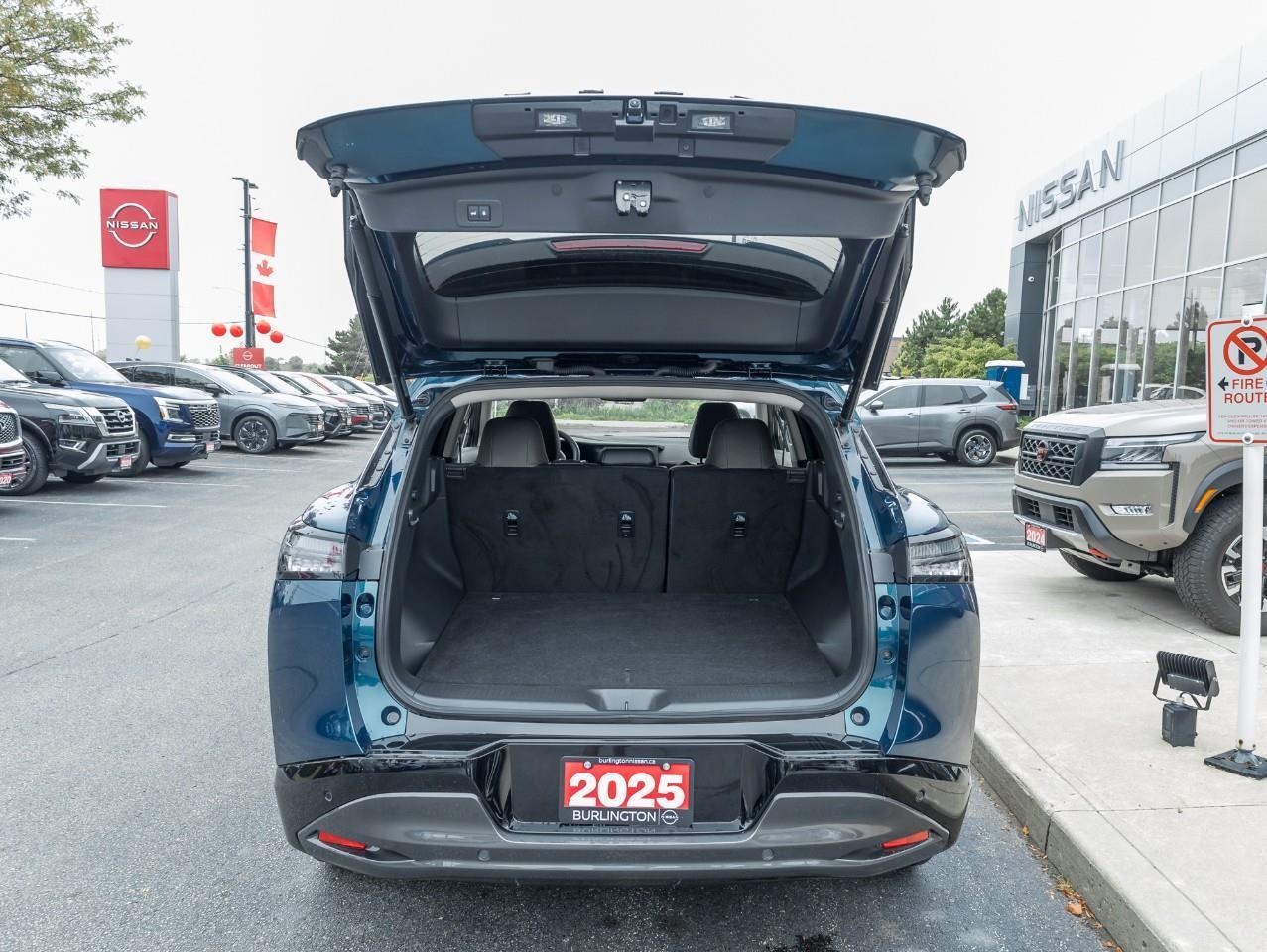 2025 Nissan Murano Platinum Photo