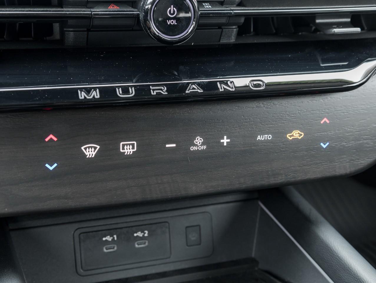 2025 Nissan Murano Platinum Photo