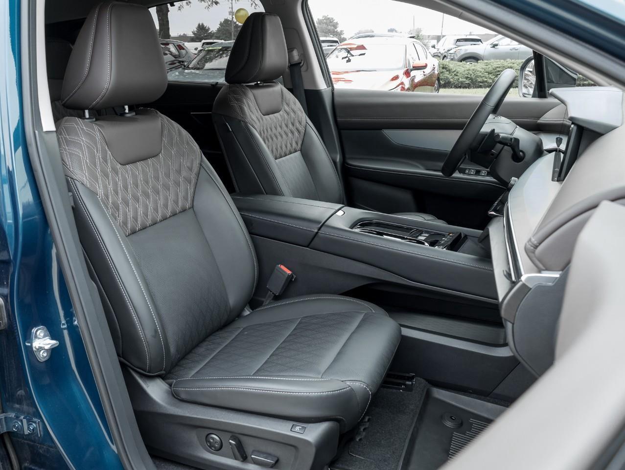 2025 Nissan Murano Platinum Photo