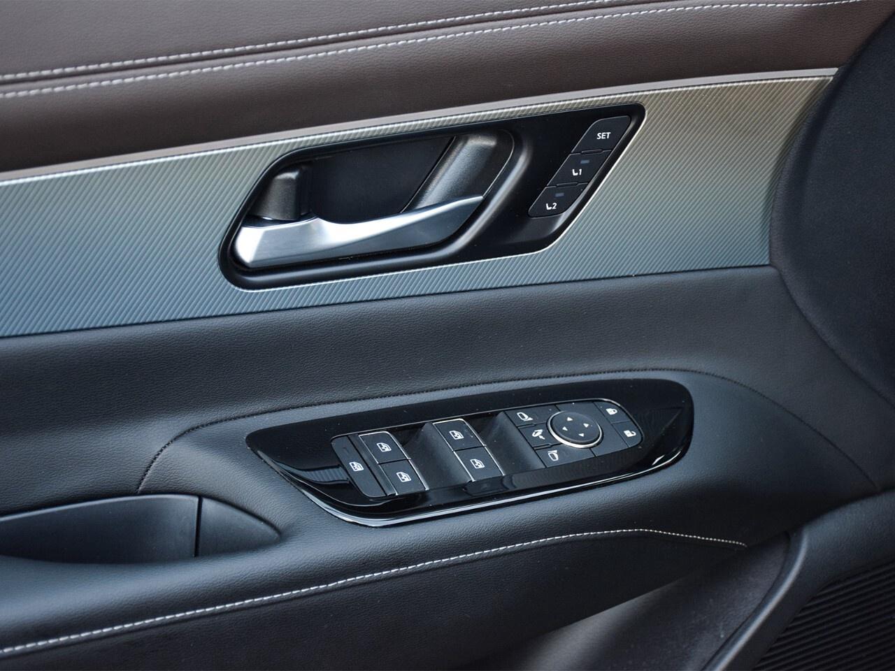 2025 Nissan Murano PLATINUM, DEMO CLEARANCE!! FULLY LOADED Photo