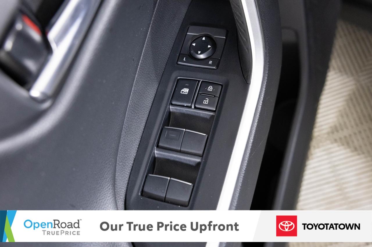 2020 Toyota RAV4 Hybrid LIMITED! LOW MILEAGE! ELIGIBLE FOR OPEN ROAD LEASI Photo