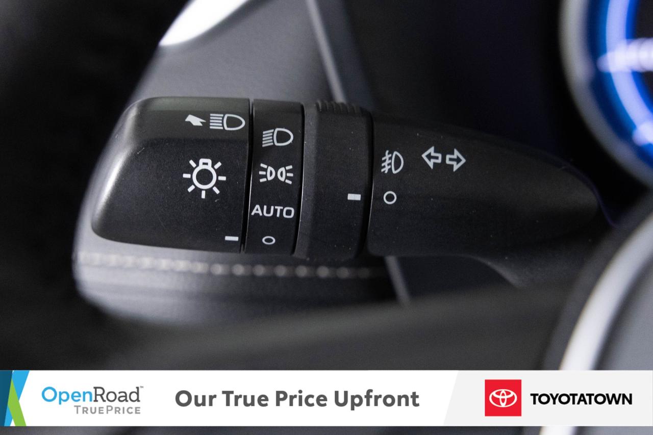 2020 Toyota RAV4 Hybrid LIMITED! LOW MILEAGE! ELIGIBLE FOR OPEN ROAD LEASI Photo