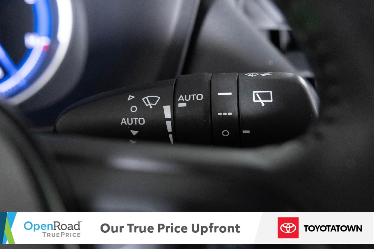 2020 Toyota RAV4 Hybrid LIMITED! LOW MILEAGE! ELIGIBLE FOR OPEN ROAD LEASI Photo