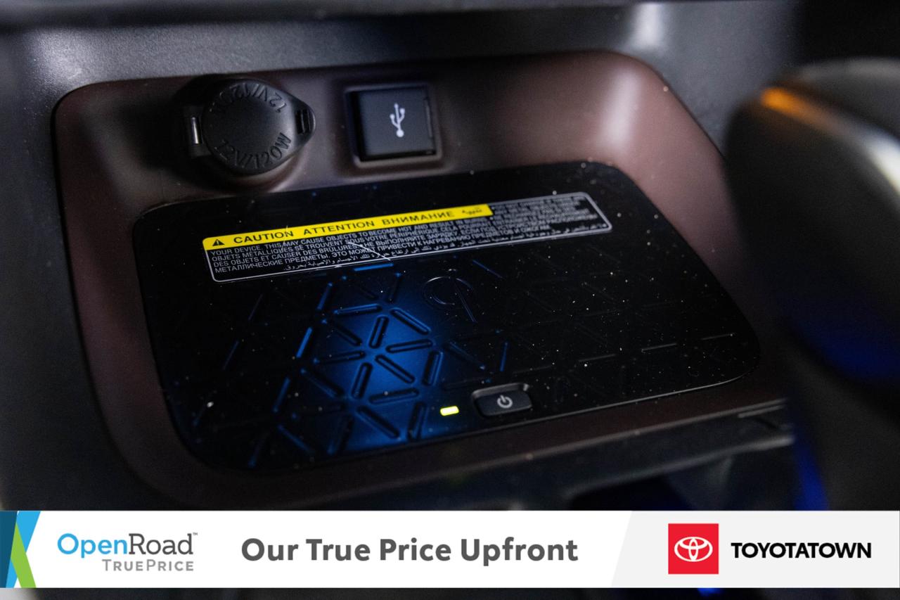 2020 Toyota RAV4 Hybrid LIMITED! LOW MILEAGE! ELIGIBLE FOR OPEN ROAD LEASI Photo