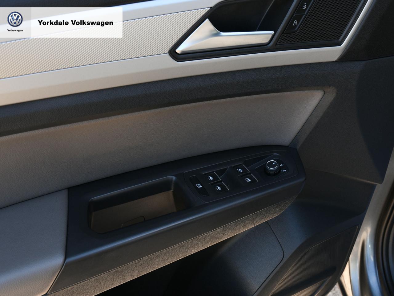 2022 Volkswagen Atlas Cross Sport  Photo