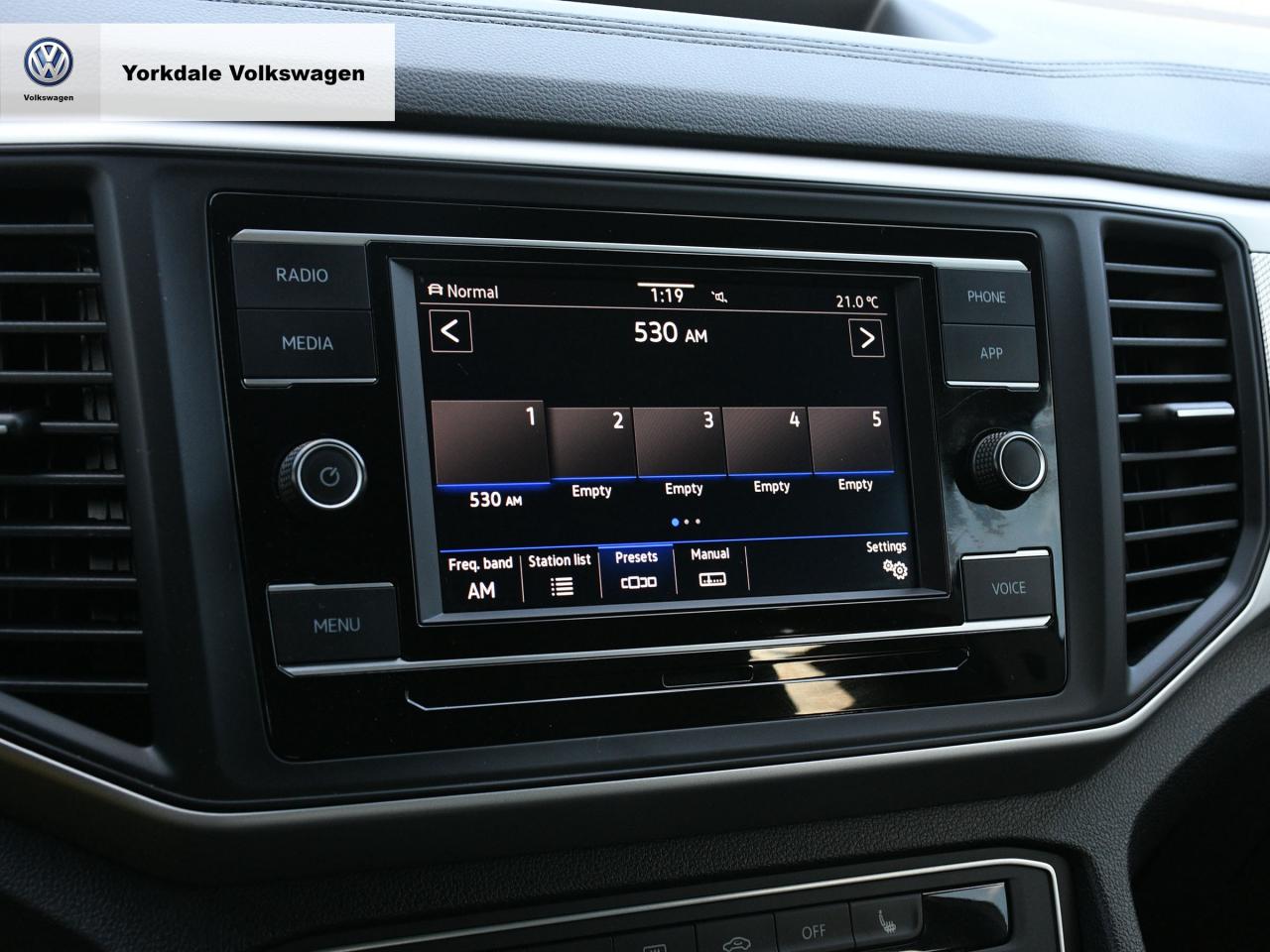 2022 Volkswagen Atlas Cross Sport  Photo