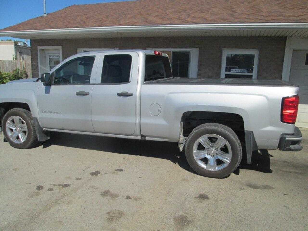 2017 Chevrolet Silverado 1500 2WD Double Cab 143.5  Custom, Bed Liner, Tonneau C Photo