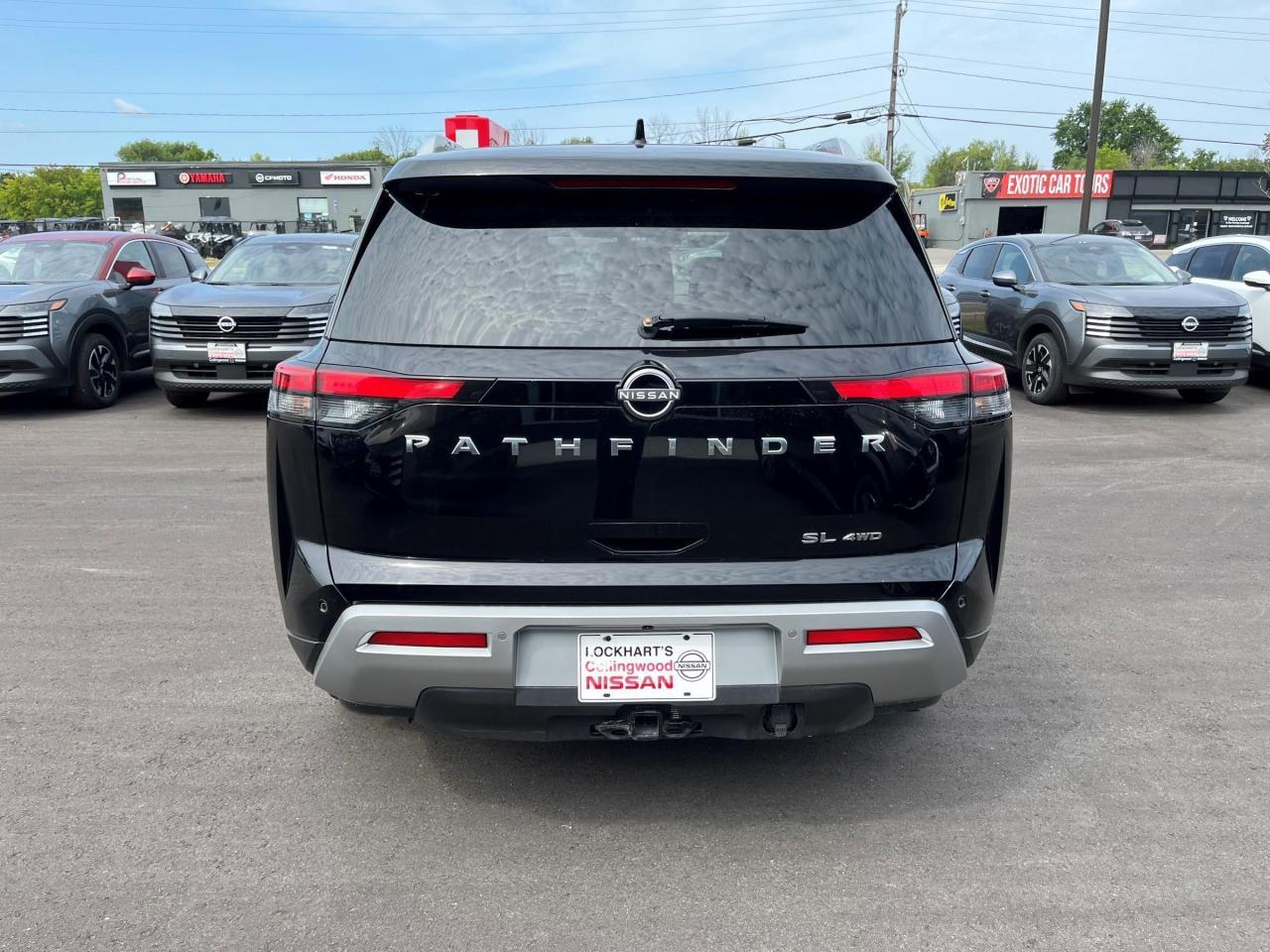 2022 Nissan Pathfinder SL 4WD Photo