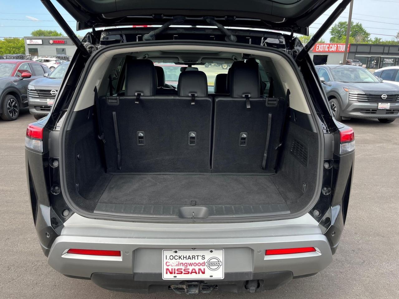 2022 Nissan Pathfinder SL 4WD Photo