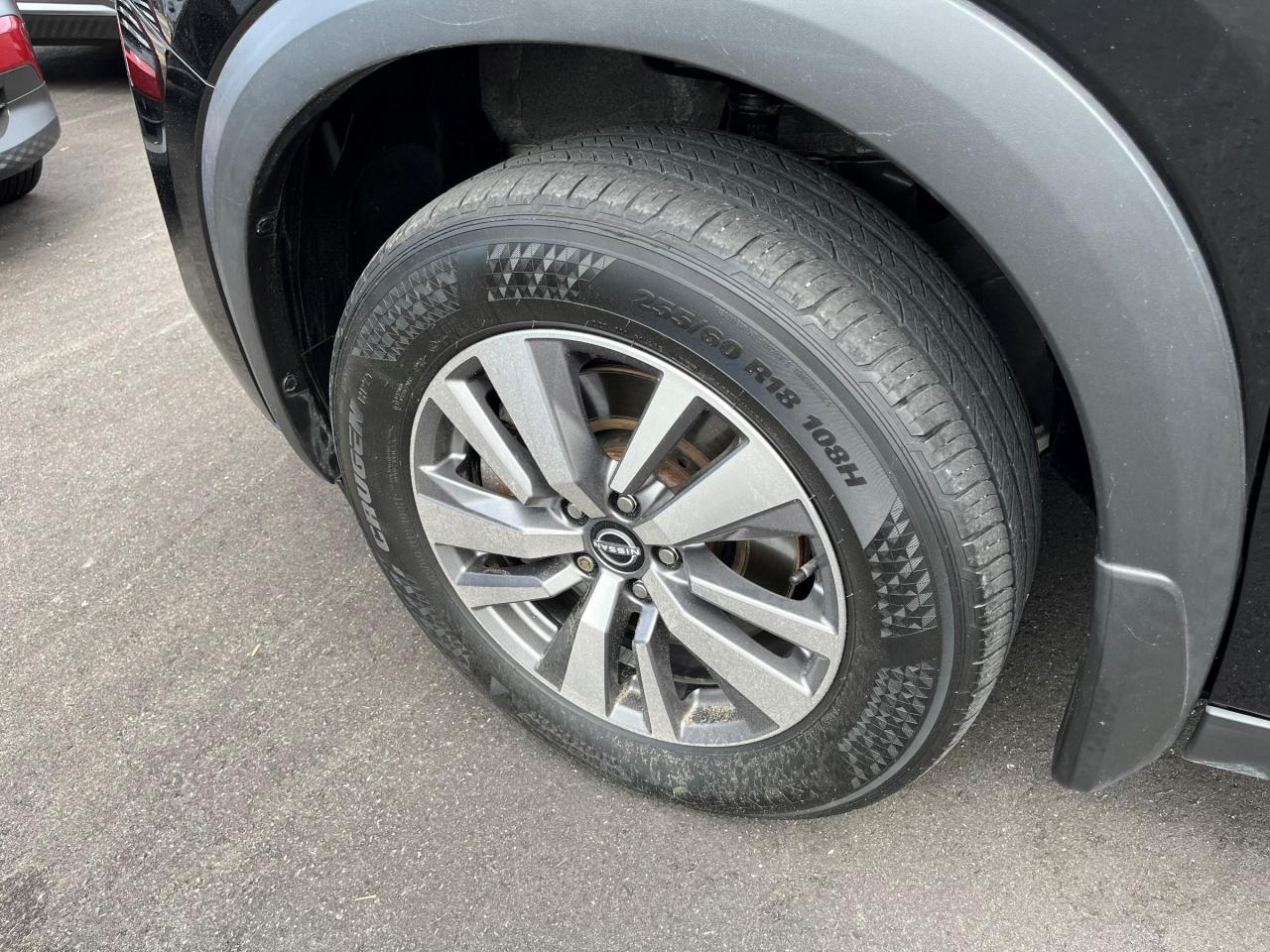 2022 Nissan Pathfinder SL 4WD Photo