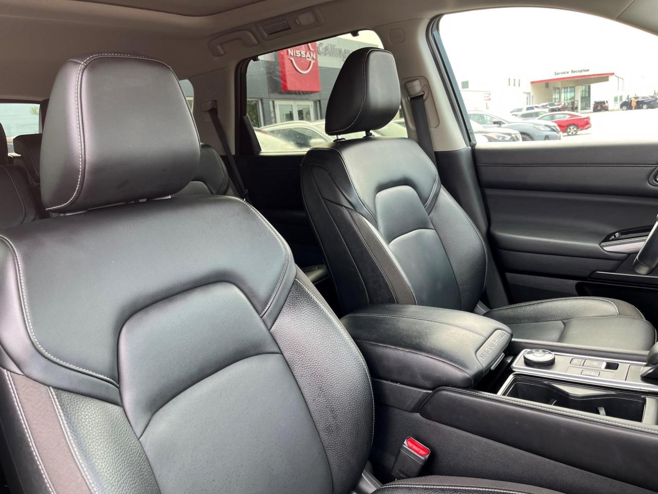 2022 Nissan Pathfinder SL 4WD Photo