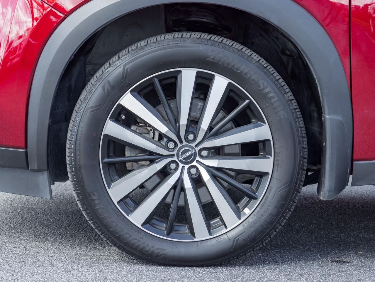 2024 Nissan Pathfinder Platinum Photo