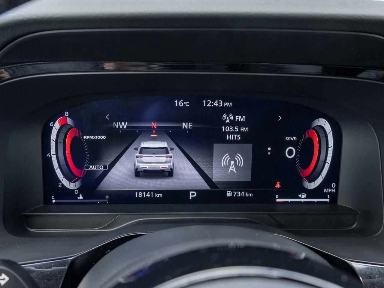 2024 Nissan Pathfinder Platinum Photo